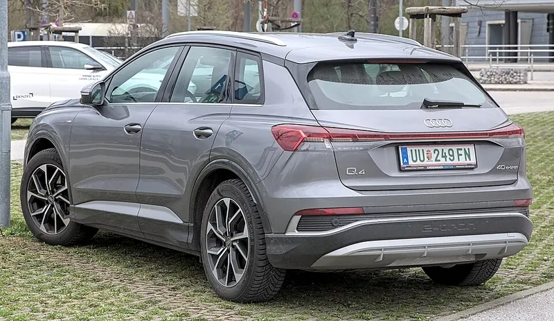 Audi Q4 e-tron (2021)