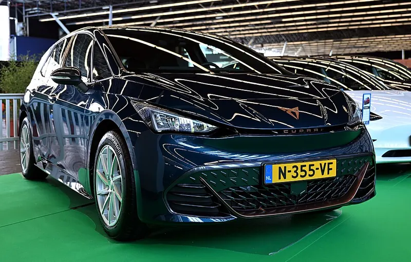 Cupra Born (2022)