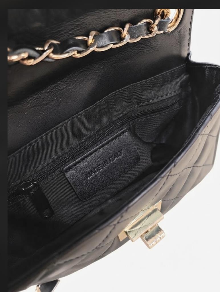 Bolso piel acolchado cadena negro