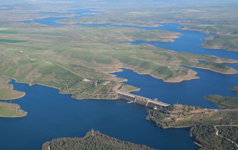 presa-de-embalse-de-la-serena-1.jpg